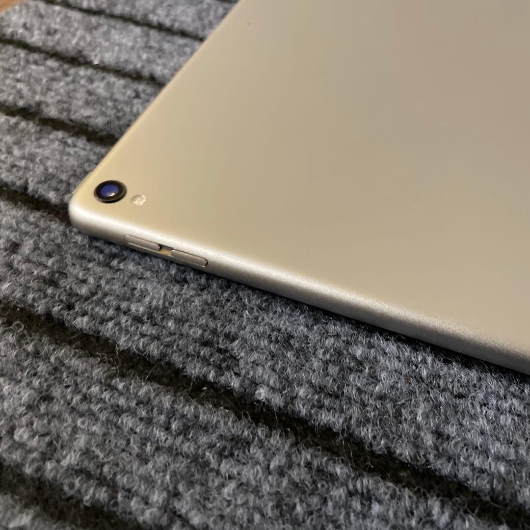 182 iPad Pro 12.9 2世代 64GB Wi-Fi グレイ