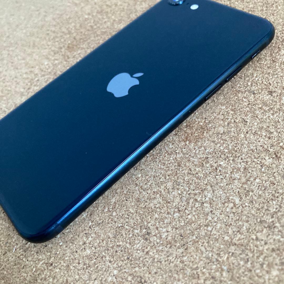4031 電池新品☆比較的美品☆iPhoneSE3 128GB SIMフリー☆
