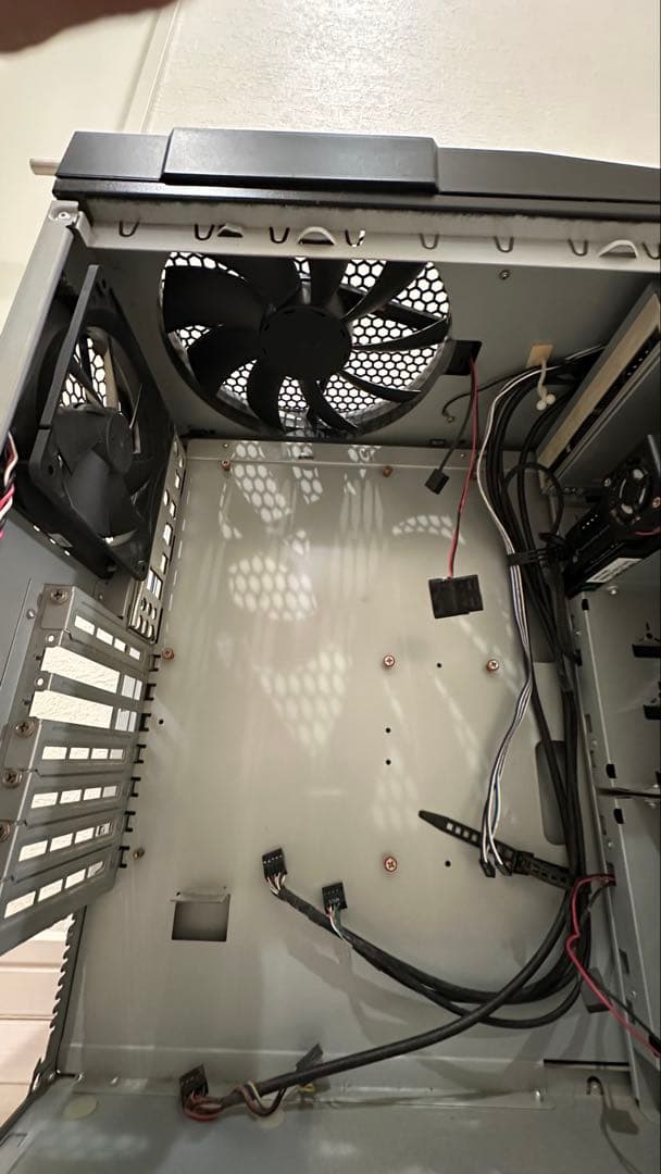 LITEON PCケース スチール アクリル　5fan