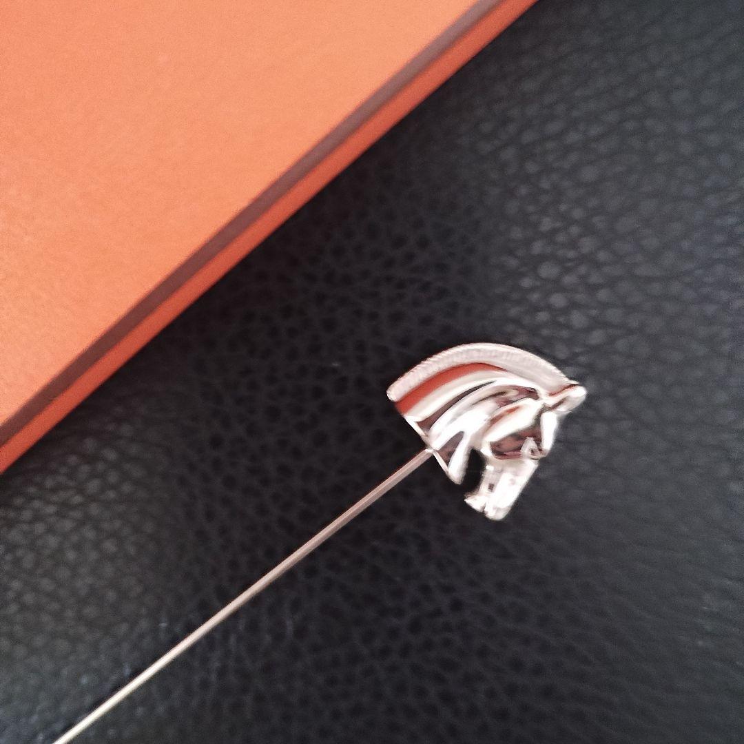 美品 エルメス ホースヘッド ピンブローチ シルバー