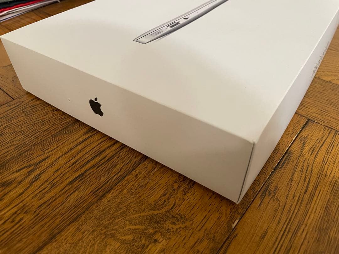【売り切り】MacBook Air 11インチ Early 2014