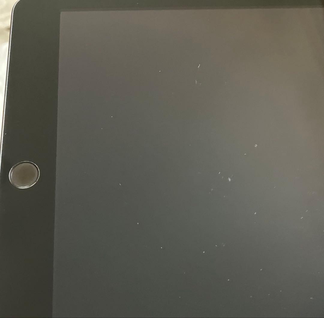【完動品】iPad 第8世代 128GB SIMフリー 【すぐ発送】【付属品】