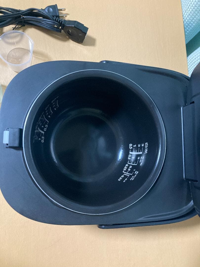 ★★美品★2023年製 TOSHIBA IHジャー 炊飯器 RC-5XT