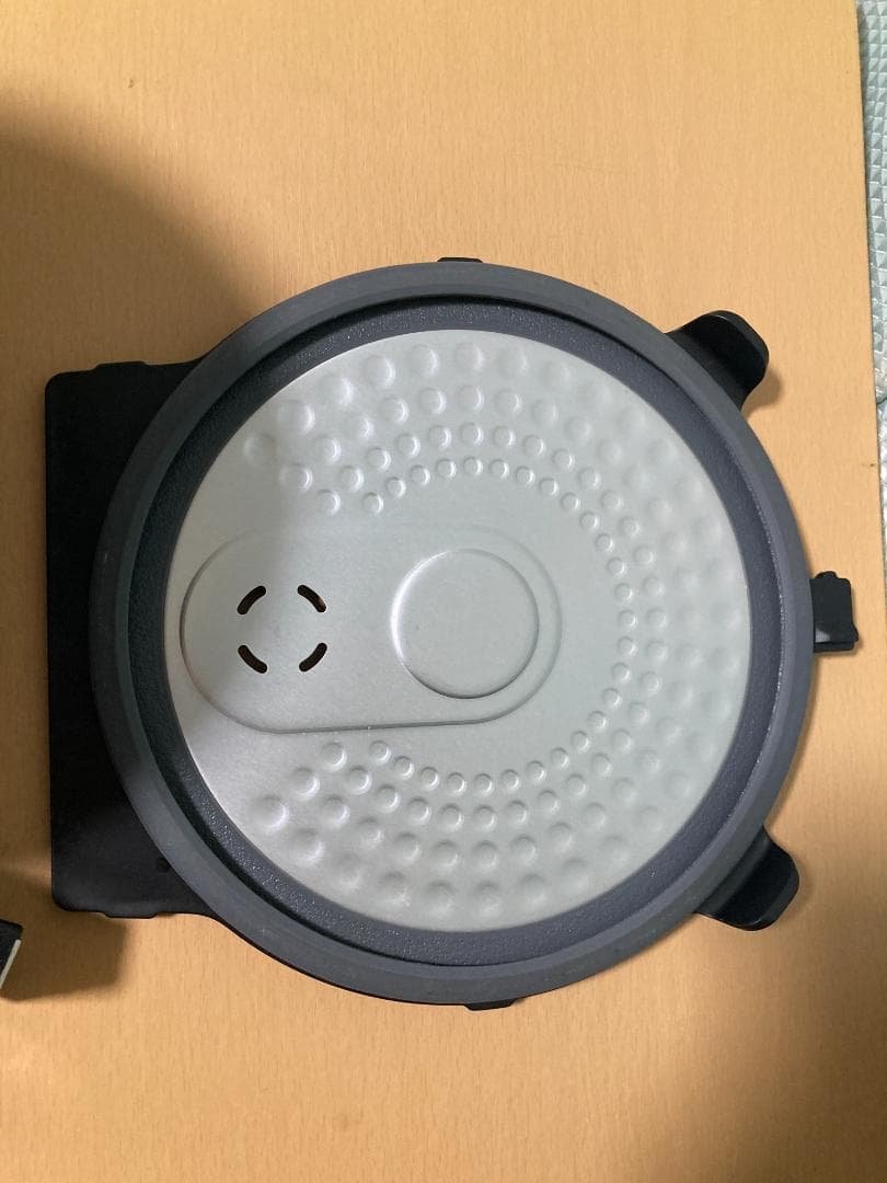 ★★美品★2023年製 TOSHIBA IHジャー 炊飯器 RC-5XT