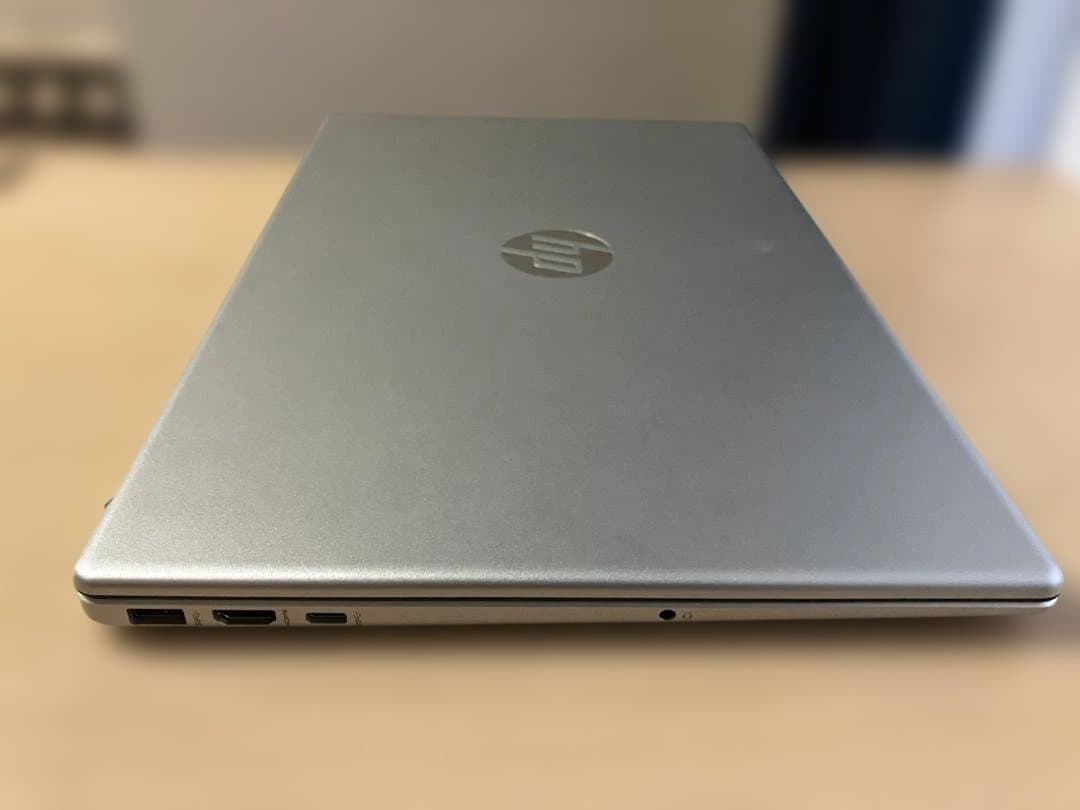 【値下げ】【美品】HP Laptop 15-fc0003AU