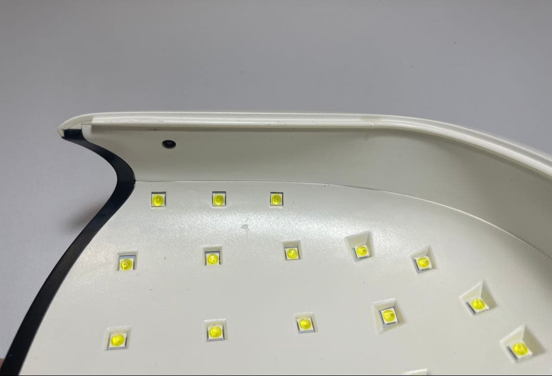 ネイルライト　SHAREYDVA LUNA UV/LED 36W