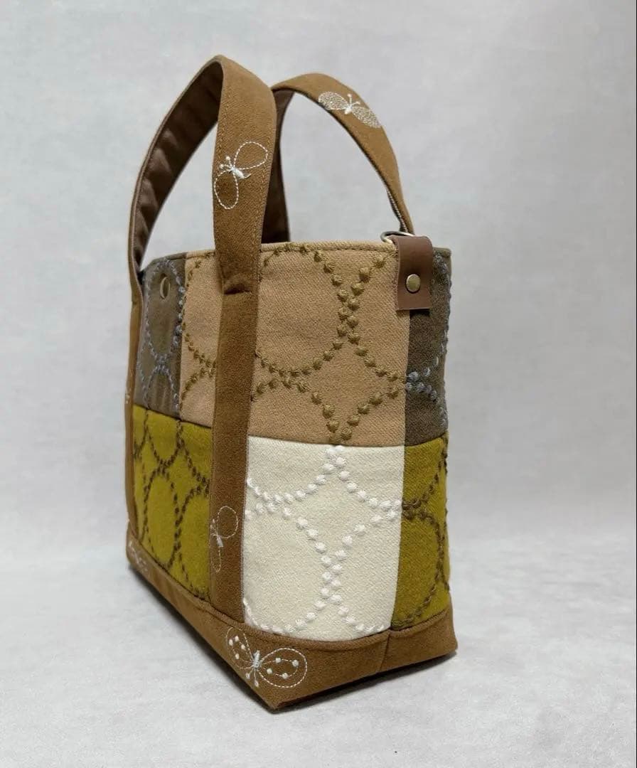 ハンドメイド　ミナペルホネン　dop tambourineピーストート⑅︎◡̈︎*