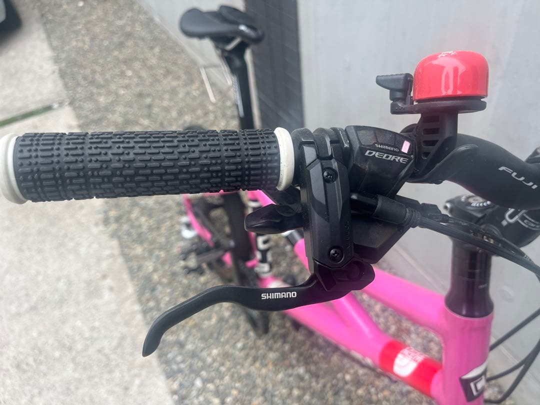 キャノンデールフーリガン9 サクラピンク油圧ブレーキ他カスタム多数