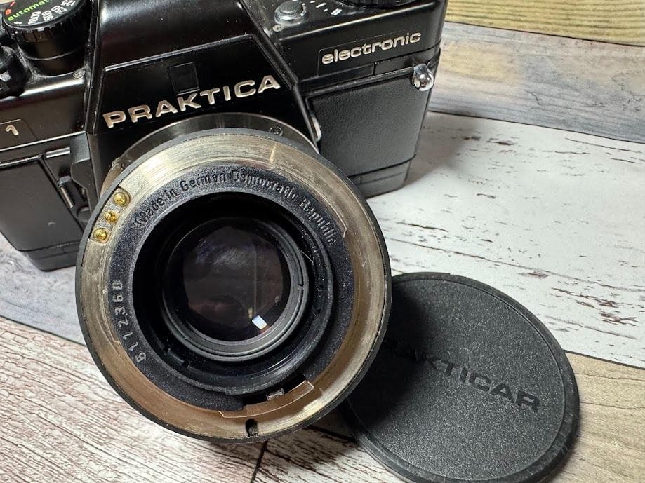 【希少】【旧東ドイツ製レンズ】50㎜ F1.8＋PRAKTICAR BC1 本体