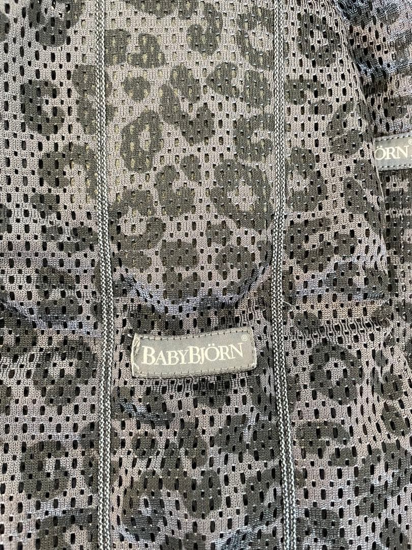 BABYBJÖRN 抱っこ紐 レオパード柄 グレー