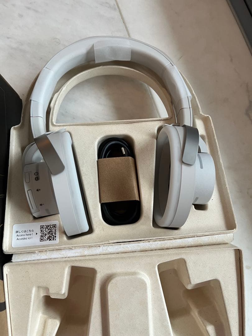 ⭐︎新品未使用⭐︎nwm ONE ワイヤレスヘッドフォン ライトグレー