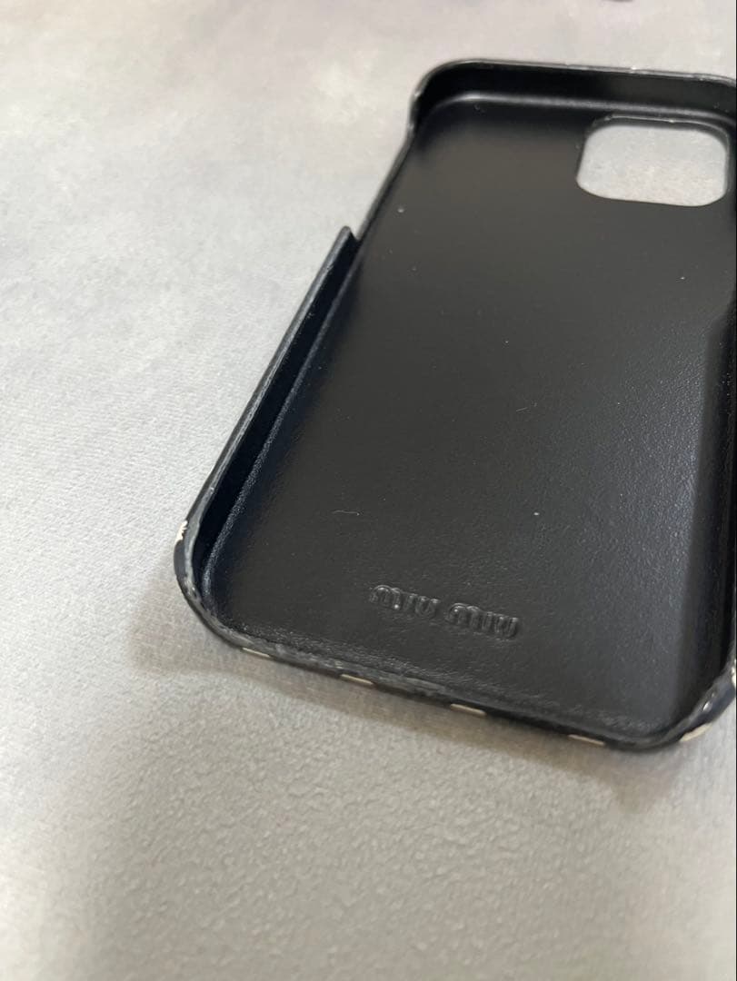 miumiu ドット柄レザースマホケース　iPhone12Pro Max