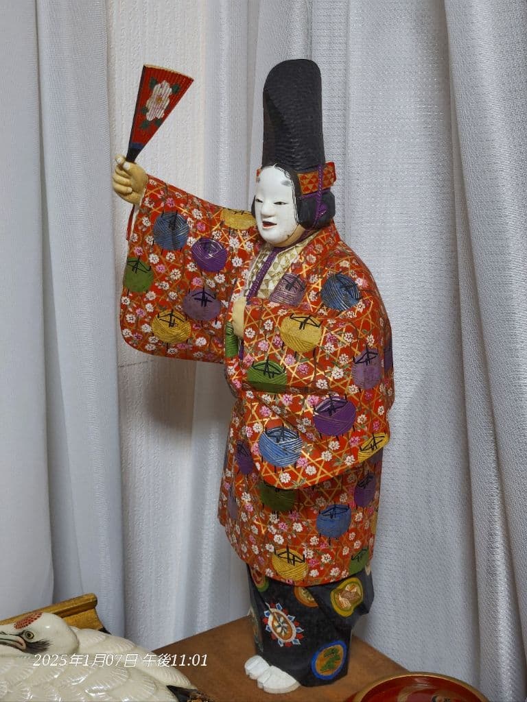 一刀彫 泉鶴寿斎 作 在銘 木彫極彩色能人形