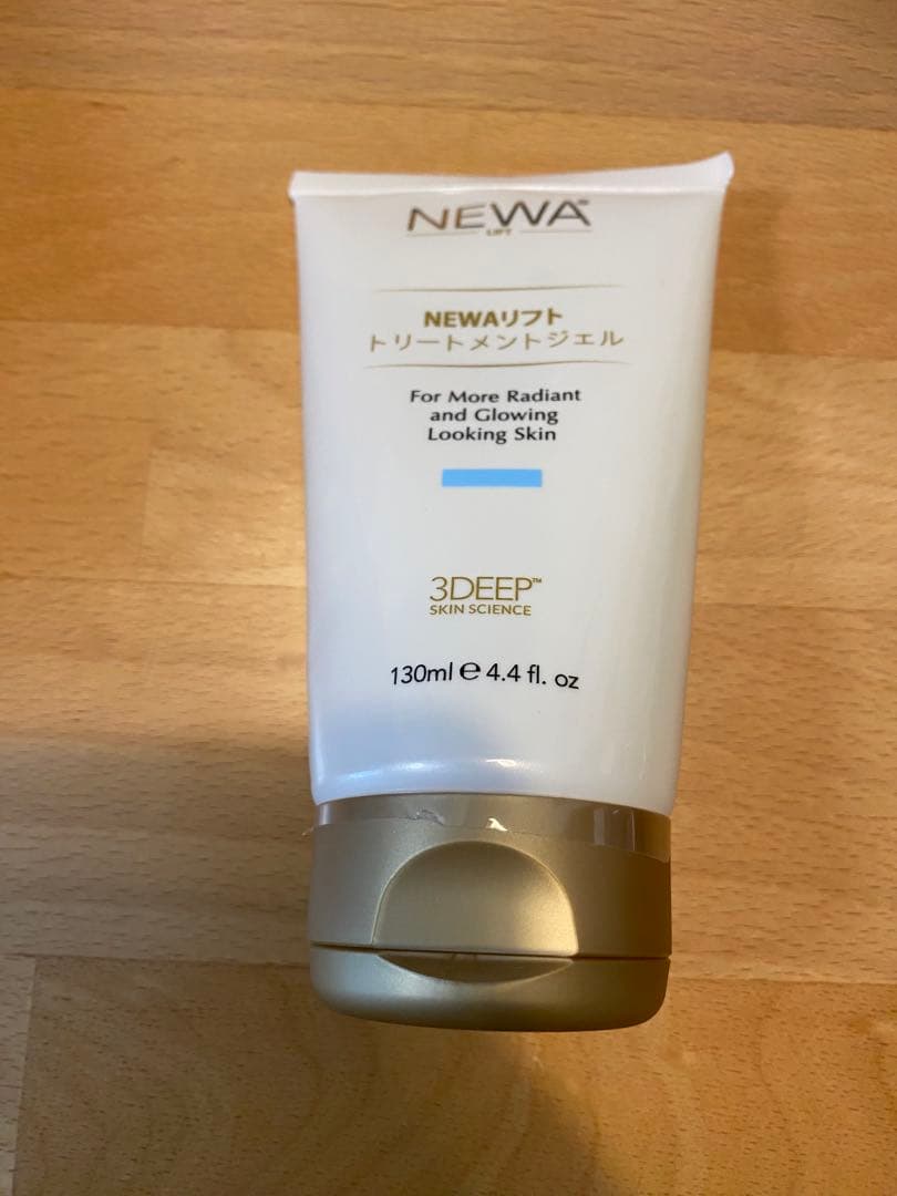 59【美品】NEWA+ 美顔器 パープル　　トリートメントジェル新品1個付き