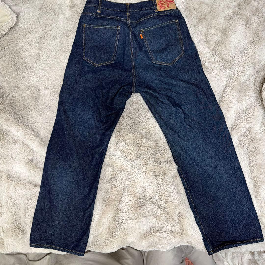 NECESSARY or UNNECESSARY UNIFORM FIT デニム