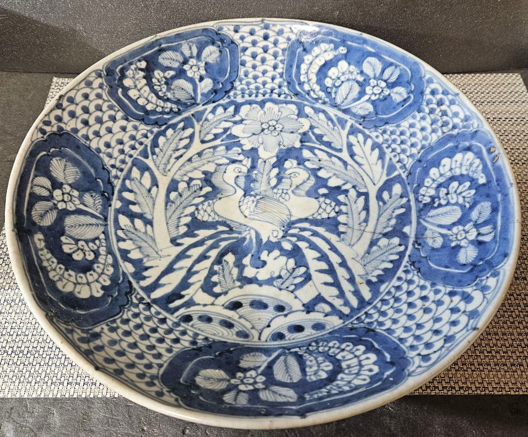 中国古陶磁　明代　17世紀前期　双鳳凰図　呉須鉢　古染付　大皿　大鉢33.3cm