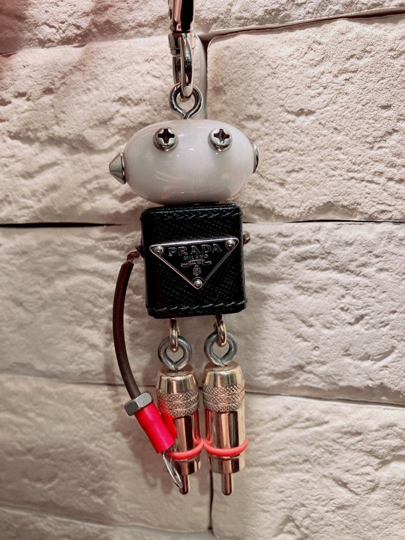 PRADA ロボット型キーホルダー　ユニセックス　エドワード