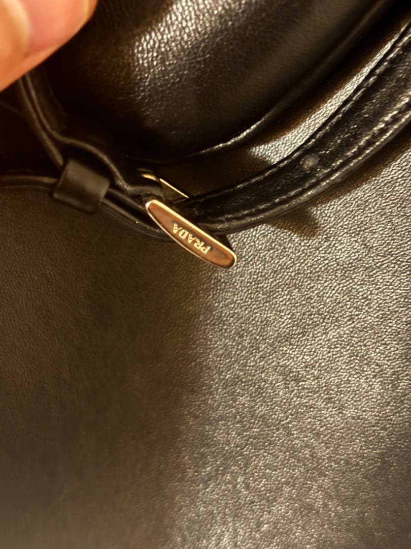 プラダ　ショルダーバッグ　1BG418 ブラック　ナッパレザー