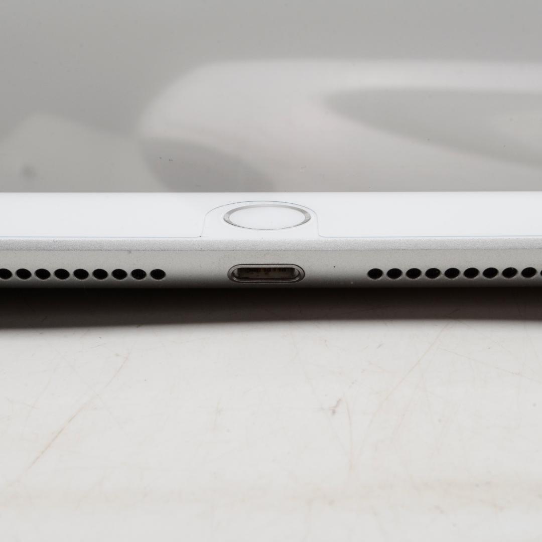 5*i様 iPad　第8世代　128GB　Wi-Fi+Cellular　シルバー
