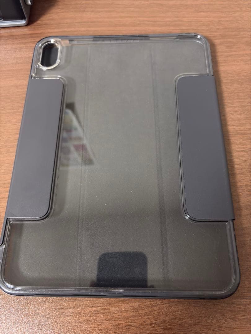 iPad 第10世代（シルバー、64GB、Wi-fi）他ケース