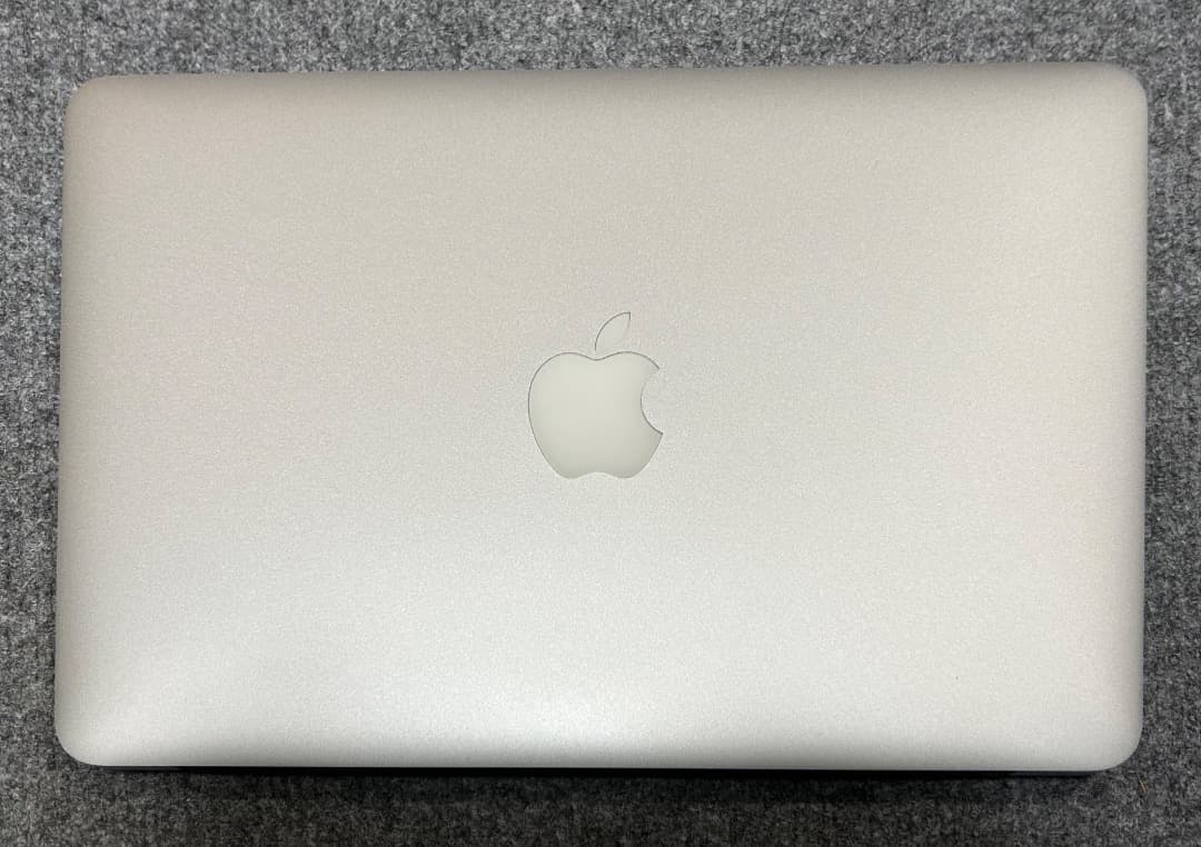MacBook Air i7 8Gb 11インチ 新品1TbSSD 優良品ラスト