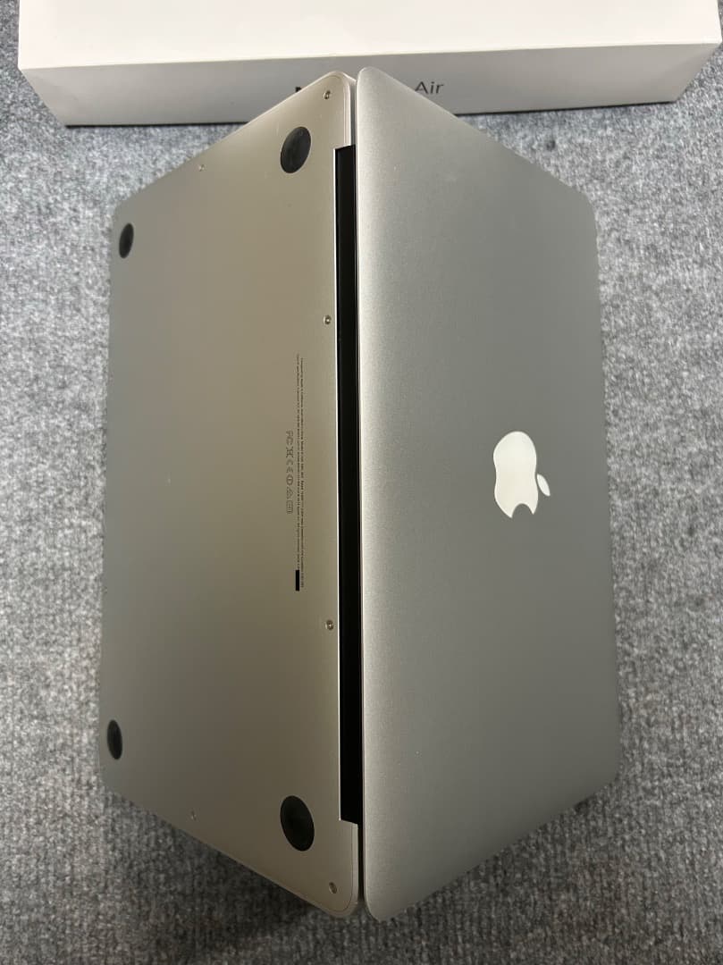 MacBook Air i7 8Gb 11インチ 新品1TbSSD 優良品ラスト