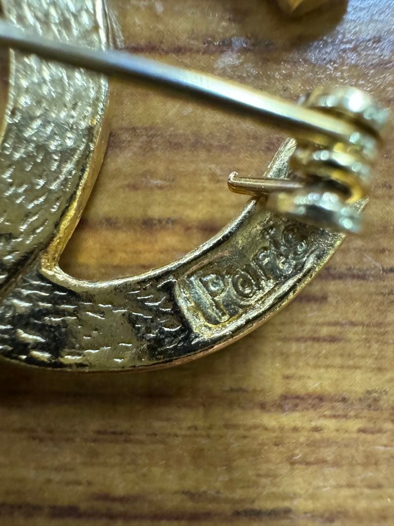 CHANEL ダブルCロゴブローチ