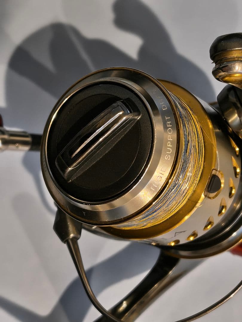 ハ*ん様 シマノ 04 STELLA ステラ 2000S スピニングリールZPI