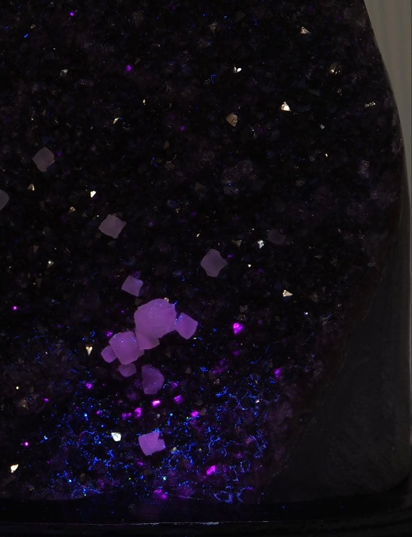 アメジストドーム ＊カルサイト共生