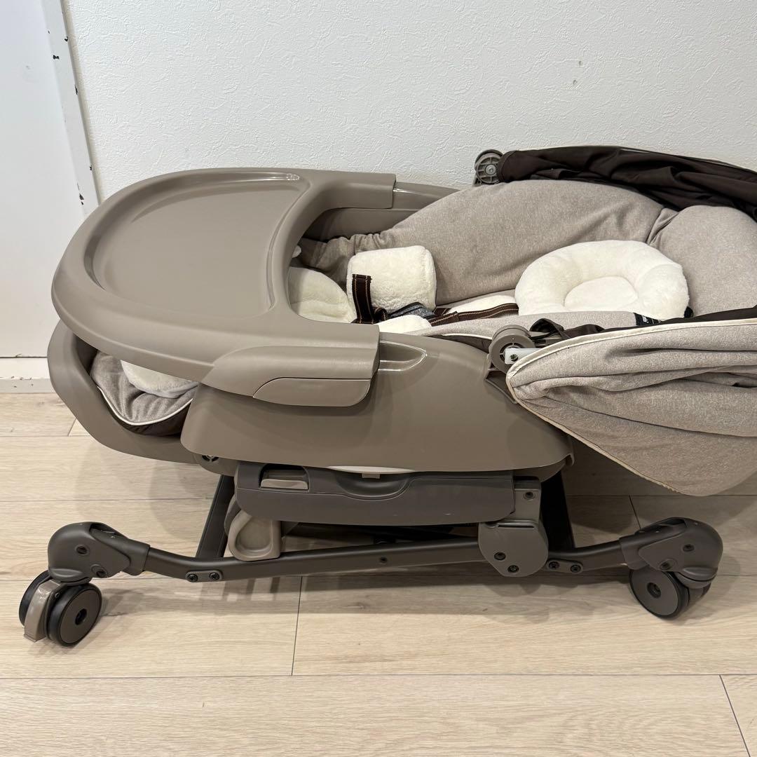 Combi コンビ ネムリラ AUTO SWING BEDi ベージュ