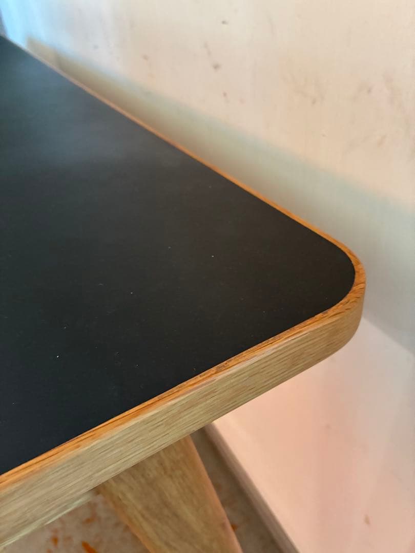 Actus アクタス　サークル デスク リノリウム