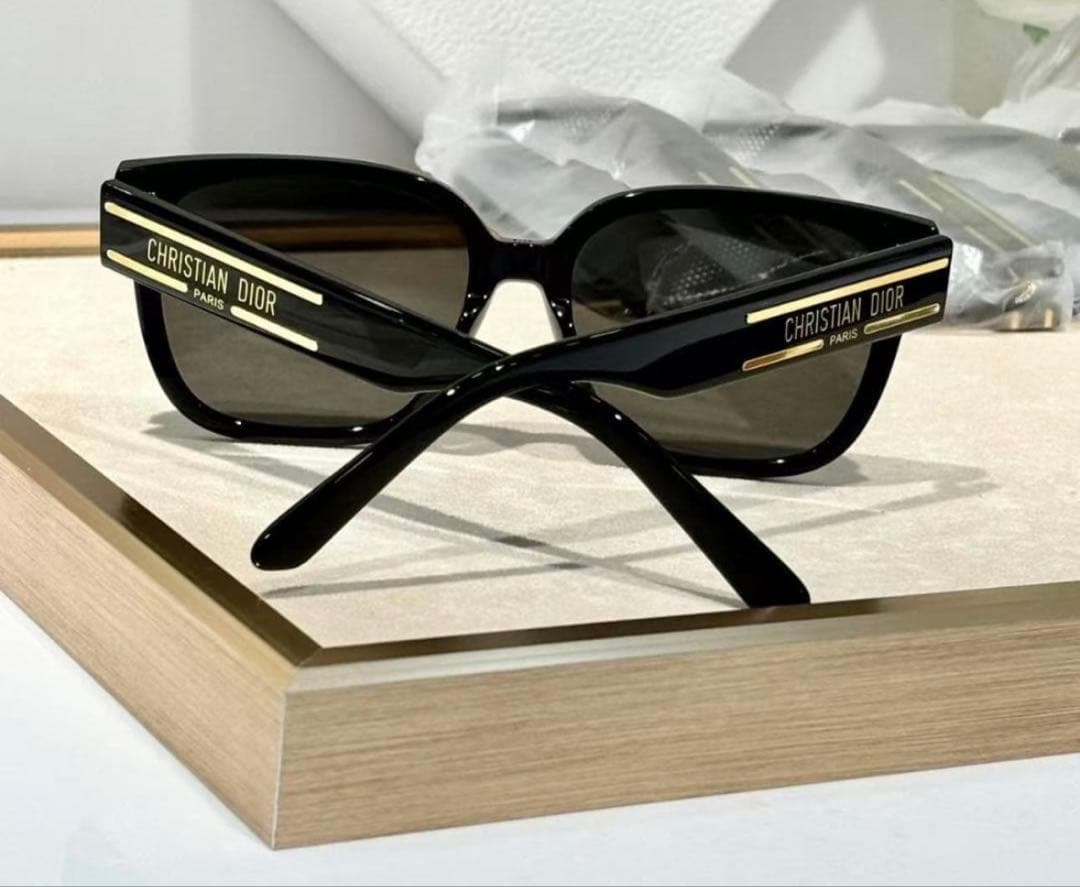 CHRISTIAN DIOR ブラック サングラス