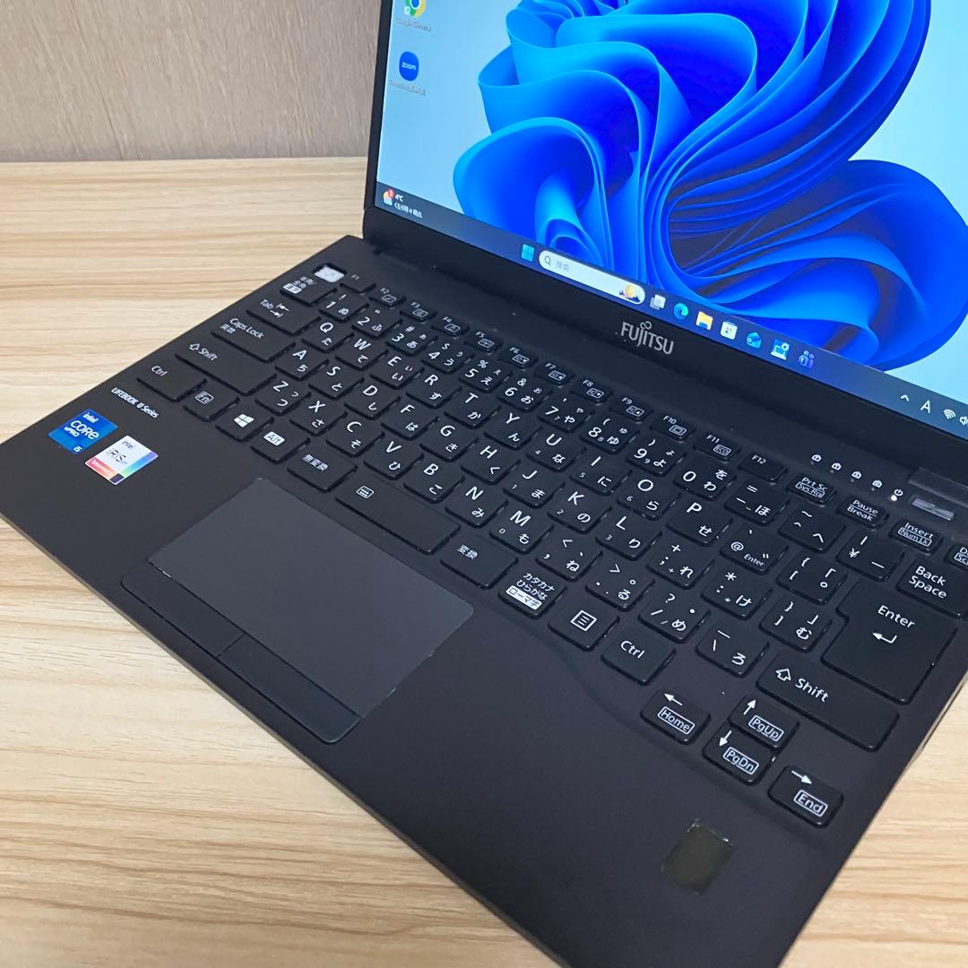 第11世代！LIFEBOOK U9311F core i5 Windows11