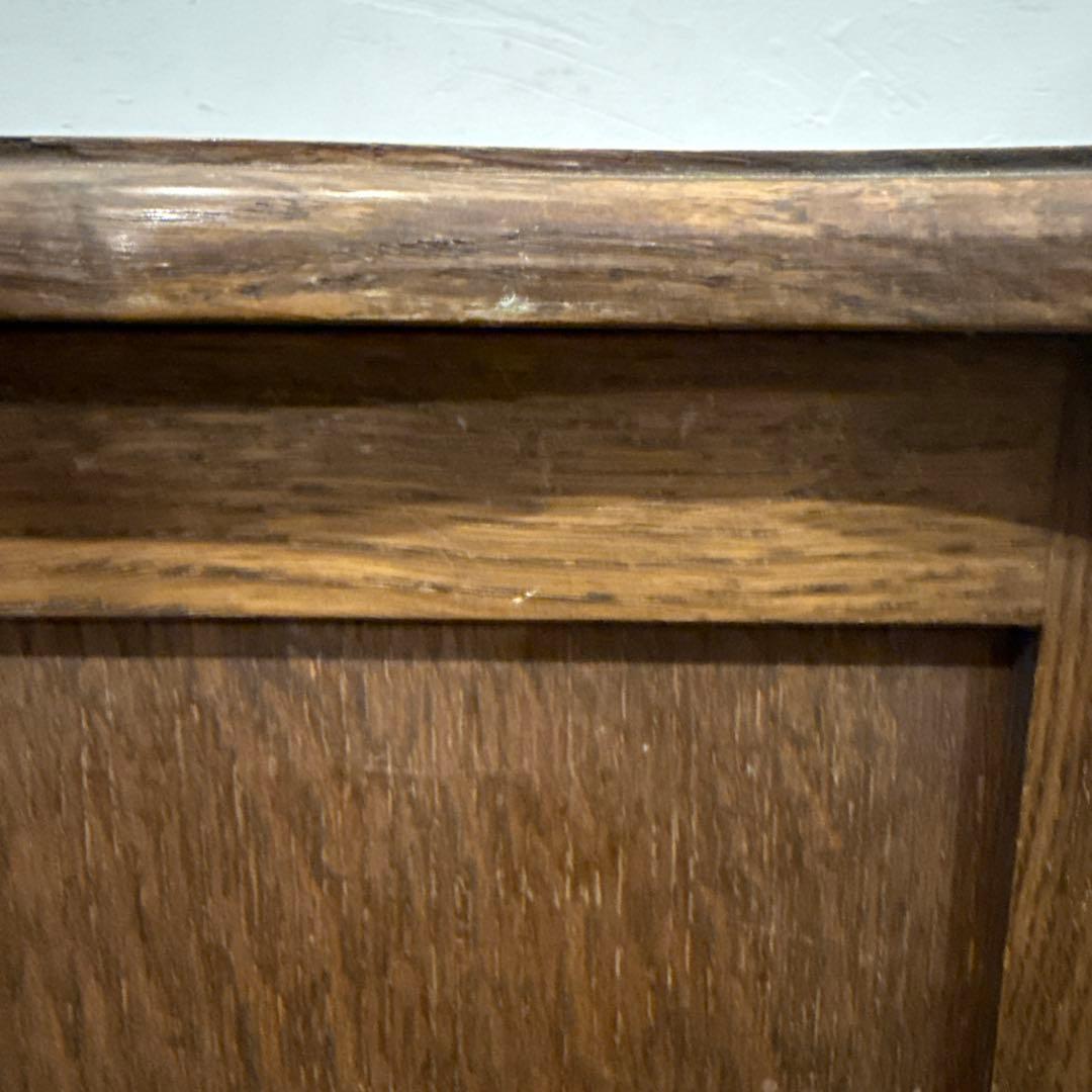 年末年始saleヴィンテージ　木製サイドテーブル　扉収納付き　1