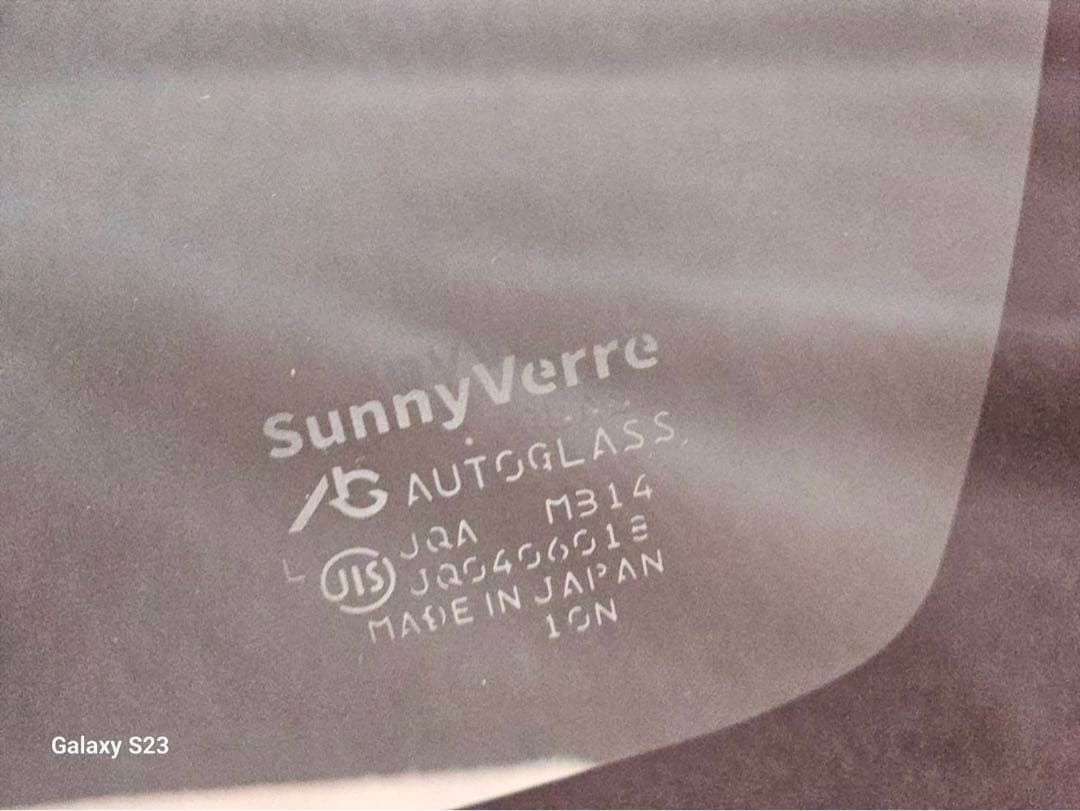 R5年式　ホンダ N-BOX JF3中古 社外 フロントガラス