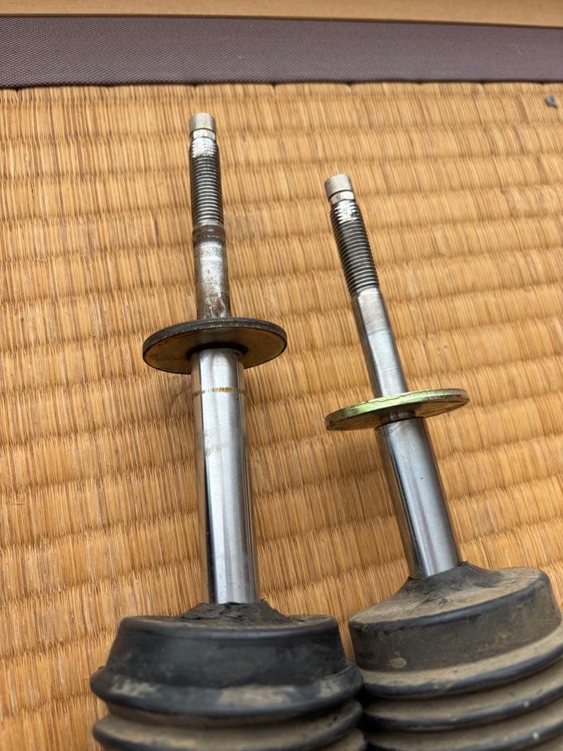 フィット　ge8 車高調　前後違うメーカー　リアジャンク