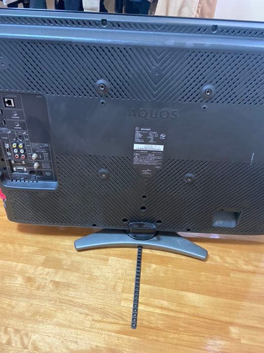 SHARP AQUOS E E7 LC-32E7-B シャープ　アクオス　テレビ