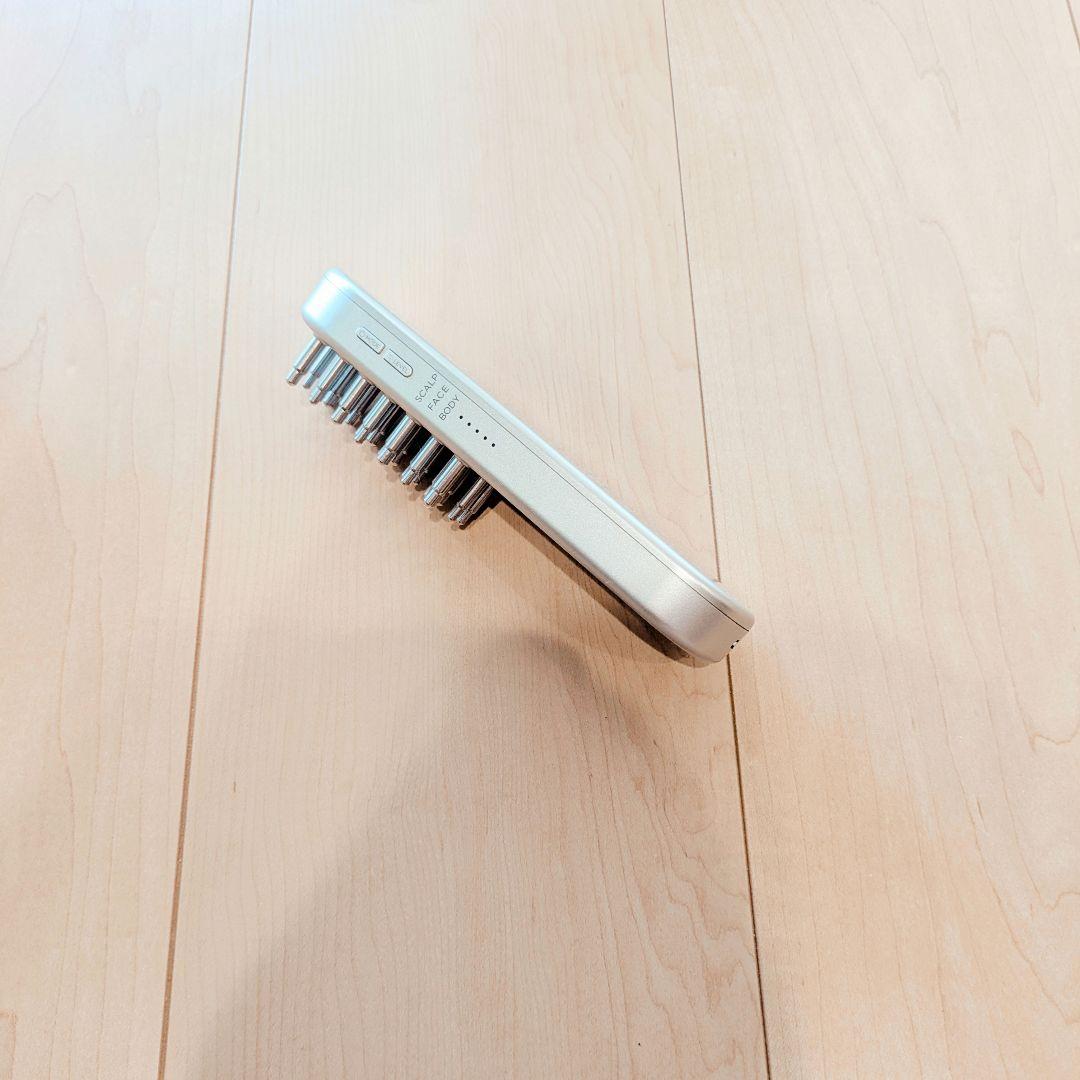 ヒ*メ様 【美品】SALONIA EMSリフトブラシ SAL22206SL 美容