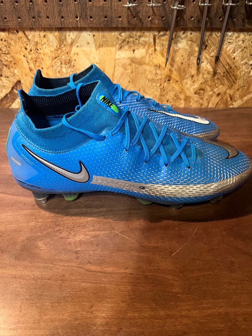 【日本未発売】サッカースパイク ナイキ ファントムGT エリート SG