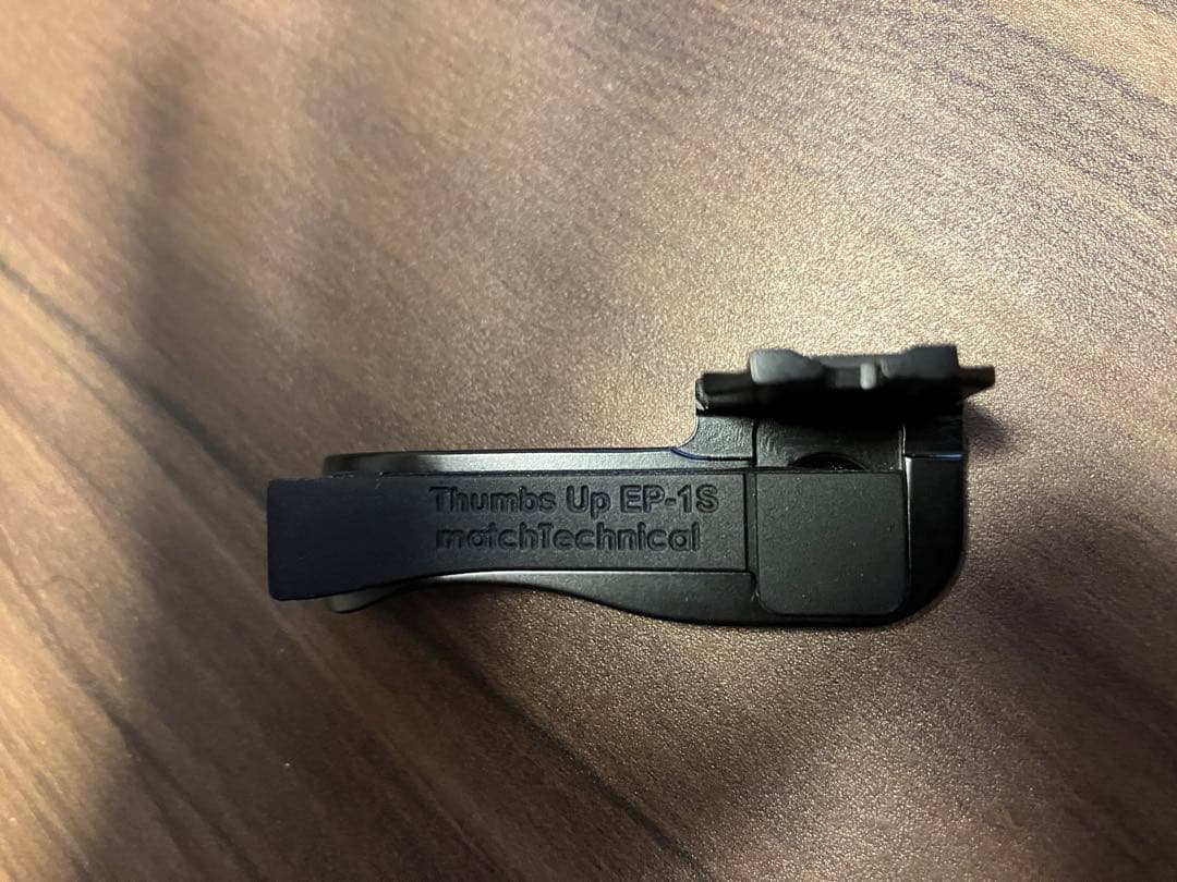 Leica M8.2 ブラックペイント Thumbs Up EP-1S