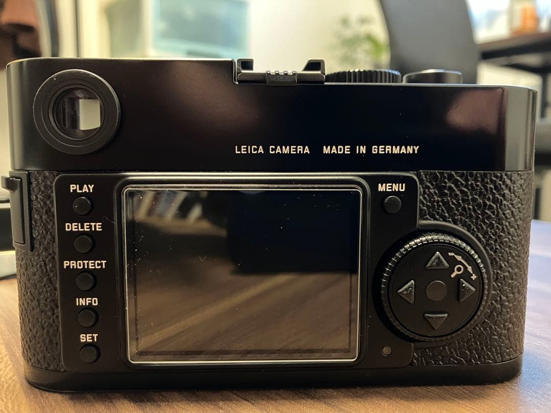 Leica M8.2 ブラックペイント Thumbs Up EP-1S