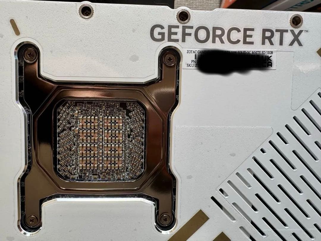 グラフィックボード・グラボ・ビデオカード ZOTAC GeForce RTX5090 32GB white edition