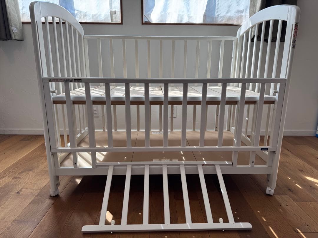 ベビーベッド　カトージ　KATOJI ホワイト　白