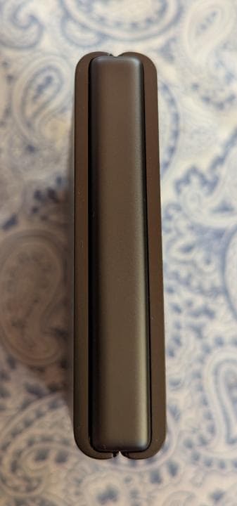 美品！Motorola razr 50 ☆おまけ付き☆