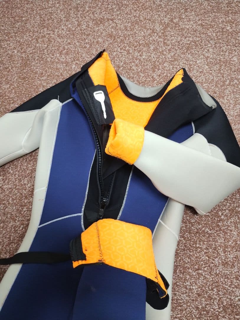 ★オーダーメイドウェットスーツ★セミドライ　サイズL 1度のみ使用