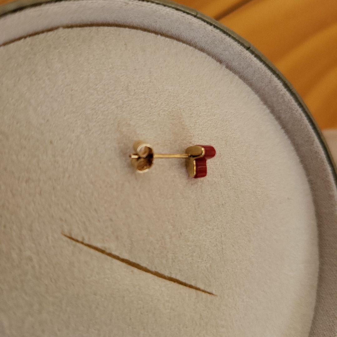 本日限定値下げ　AHKAHハート❤️18Kピアス(片耳のみ)