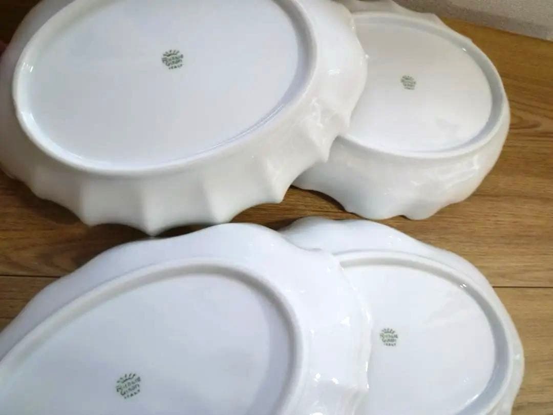 リチャードジノリ ベッキオホワイト シェルディッシュM、4枚