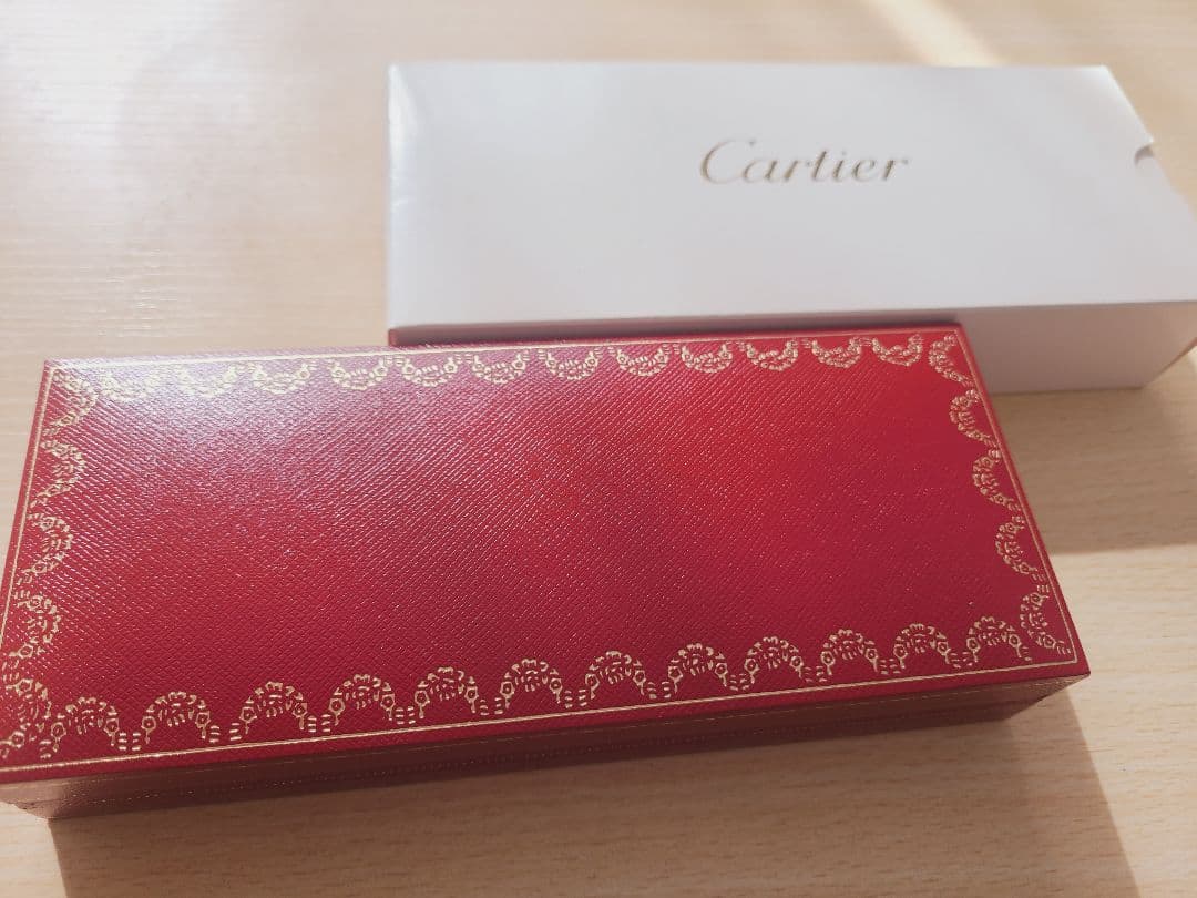 Cartier ブラック ボールペン