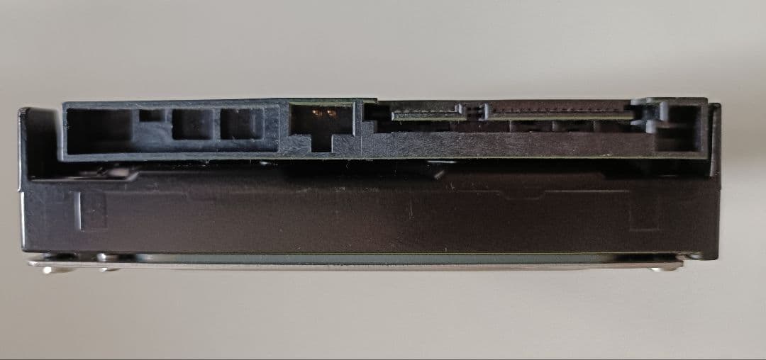 HITACHI HUA723030 エンタープライズ 3TB 内蔵HD 中古品