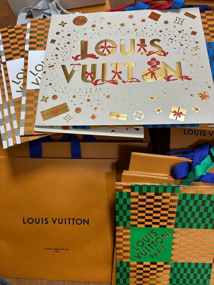 LOUIS VUITTON ショップ袋とギフトボックスセット